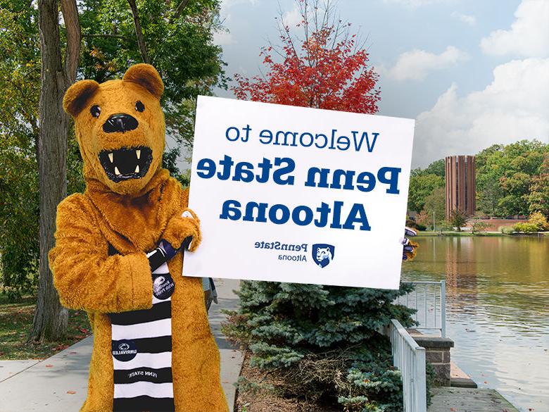 The Nittany Lion mascot holding up a sign reading Welcome to <a href='http://xswkue.shuanpomi.net'>十大网投平台信誉排行榜</a>阿尔图纳分校